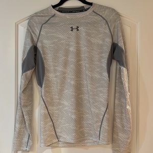 Under Armor long sleeve shirt
